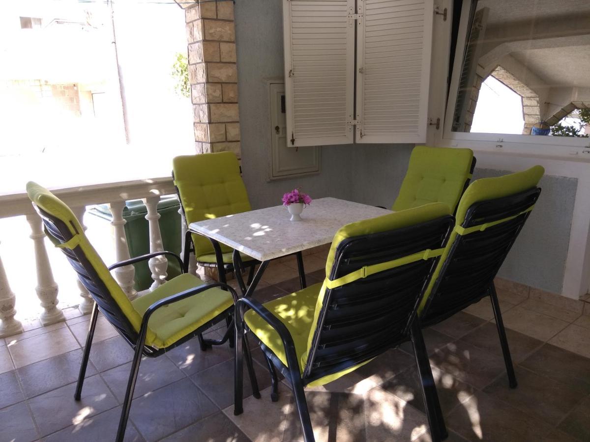 Apartmani Korade 비르 외부 사진